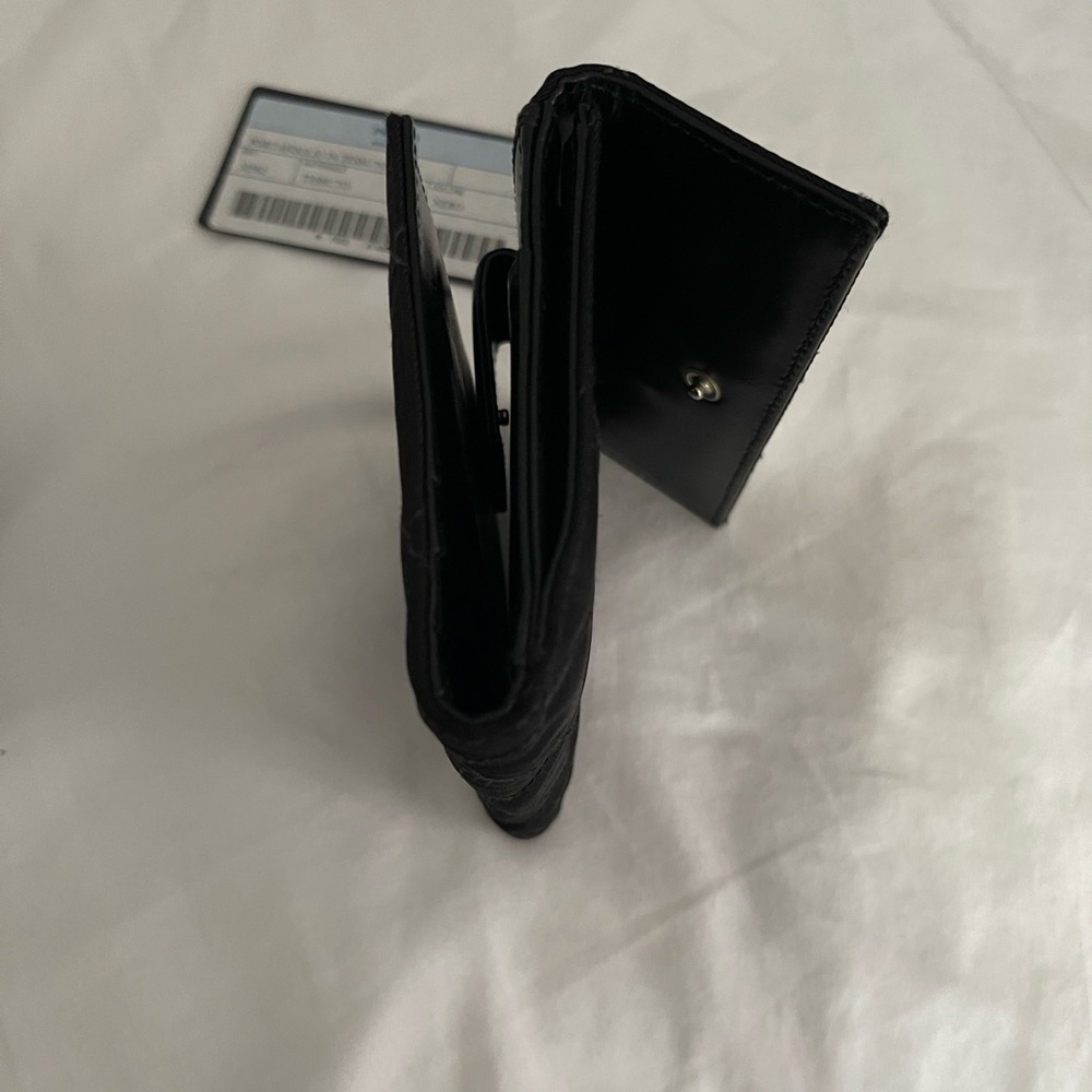 Prada Black Quilted Wallet - Picture 7 of 9